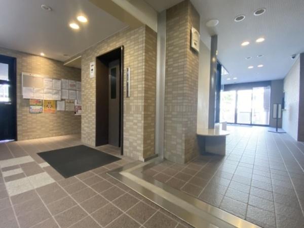 ステイツ富雄のエントランス画像