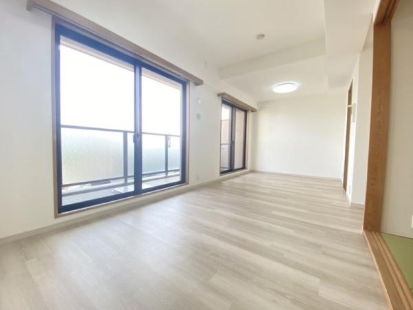 ステイツ富雄のリビング画像