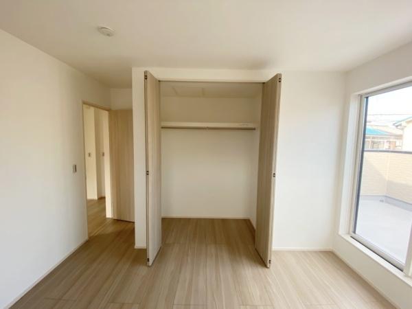 生駒市俵口町の新築一戸建の収納画像