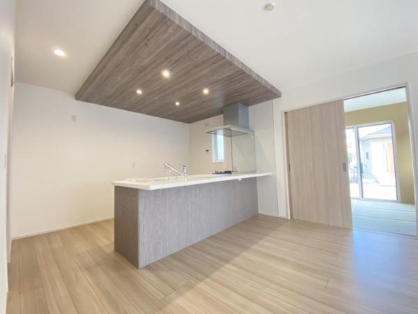 生駒市俵口町の新築一戸建のキッチン画像