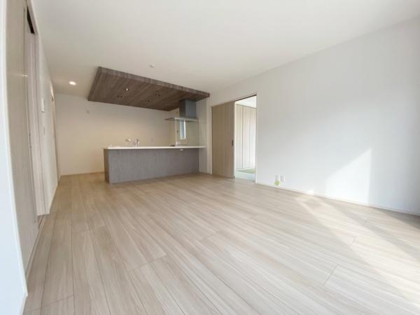 生駒市俵口町の新築一戸建のリビング画像