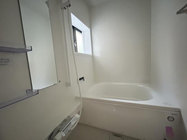 奈良市富雄元町１丁目の中古一戸建のバス画像