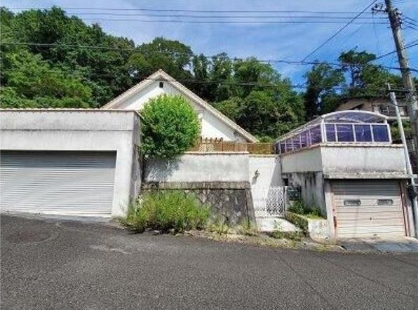 生駒市あすか野北3丁目中古一戸建の前面道路含む現地写真画像
