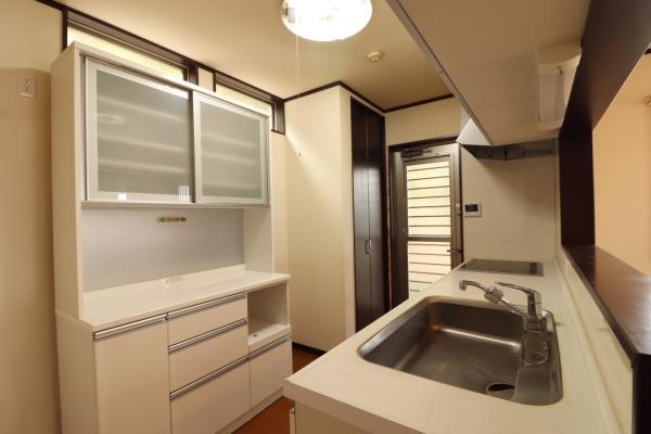 奈良市帝塚山1丁目の中古一戸建のキッチン画像