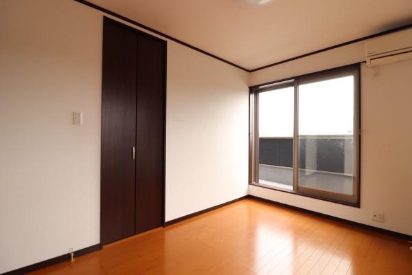 奈良市帝塚山1丁目の中古一戸建の洋室画像