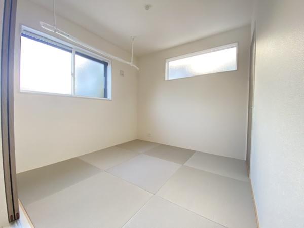 生駒市有里町の新築一戸建の和室画像