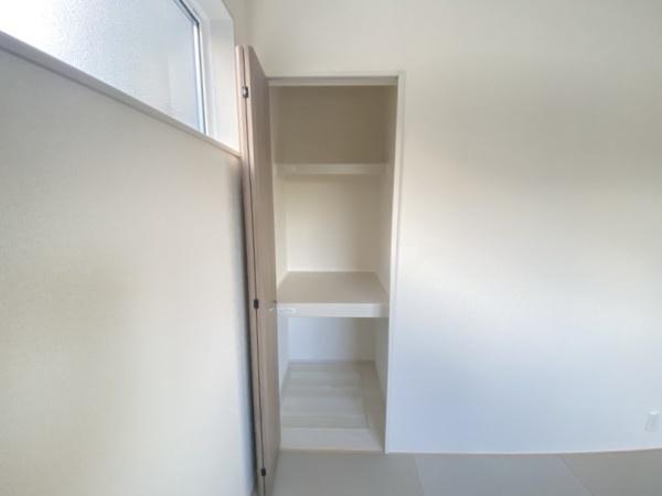 生駒市有里町の新築一戸建の収納画像