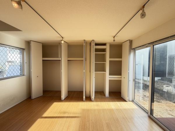 奈良市中町　中古戸建のリビング画像