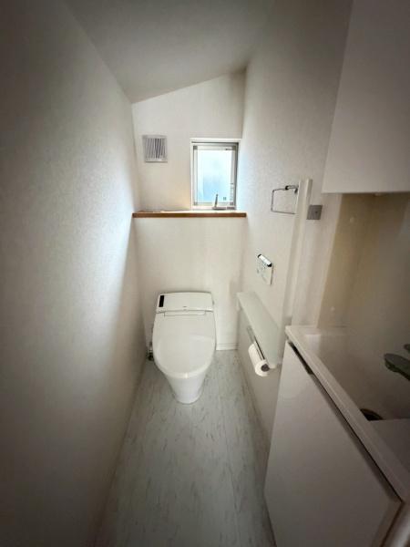 三郷町勢野北 中古戸建のトイレ画像