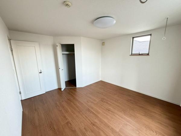 三郷町勢野北 中古戸建の洋室画像