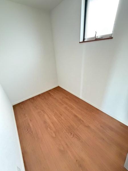 三郷町勢野北 中古戸建の洋室画像