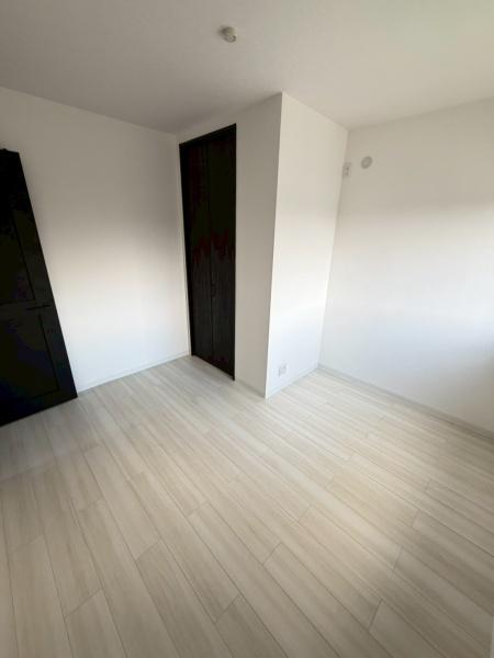 生駒西旭ケ丘　中古一戸建ての洋室画像