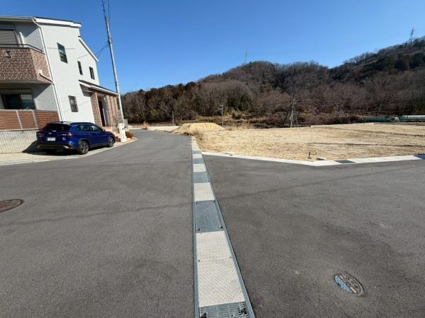 生駒市翠光台 新築住宅 1号地の前面道路含む現地写真画像