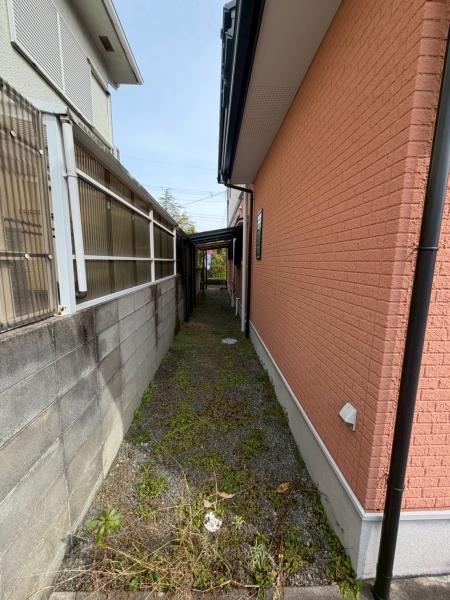 生駒市真弓３丁目の中古一戸建の庭画像