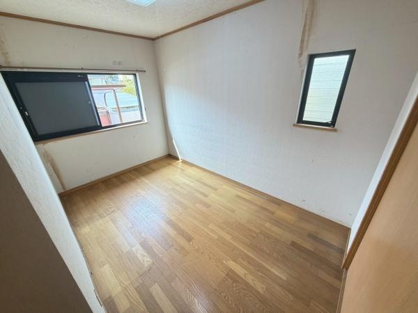 生駒市真弓３丁目の中古一戸建の洋室画像