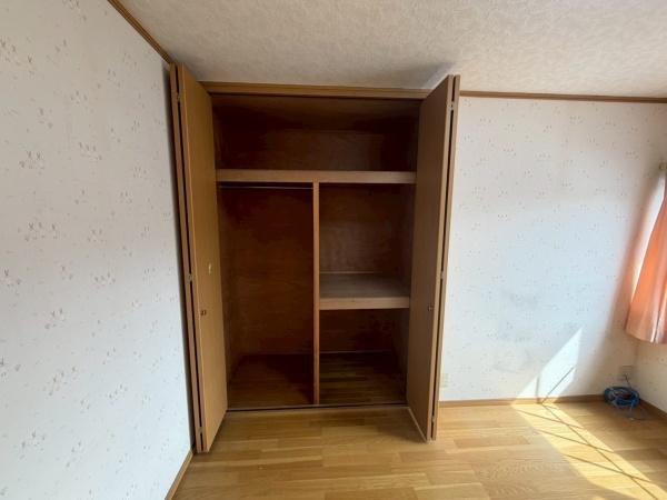 生駒市真弓３丁目の中古一戸建の洋室画像