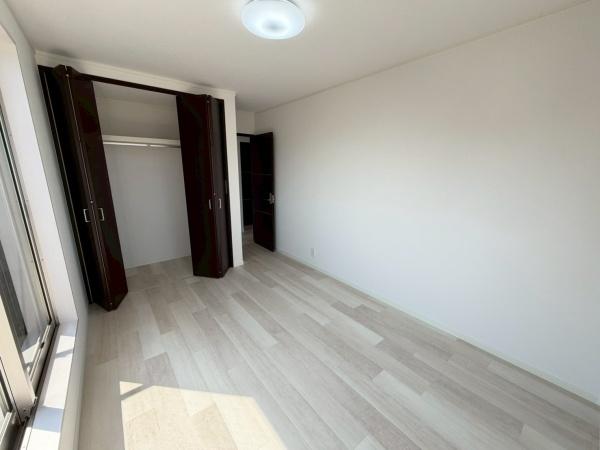 生駒郡斑鳩町龍田南５丁目の洋室画像