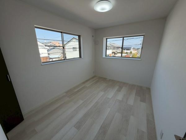 生駒郡斑鳩町龍田南５丁目の洋室画像