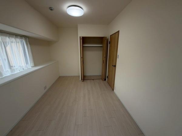 ふぁみーゆ生駒弐番館の洋室画像