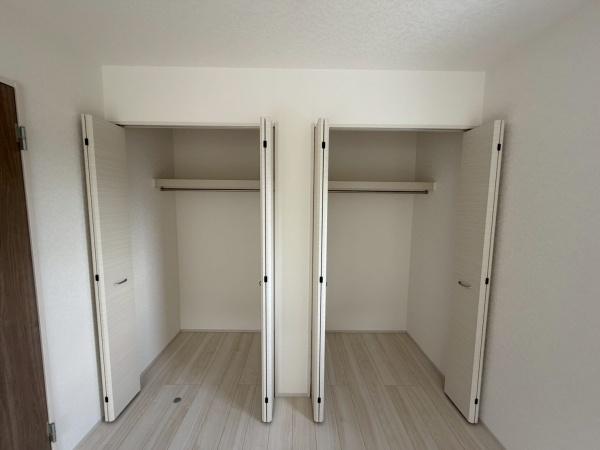 生駒市仲之町　新築住宅の収納画像