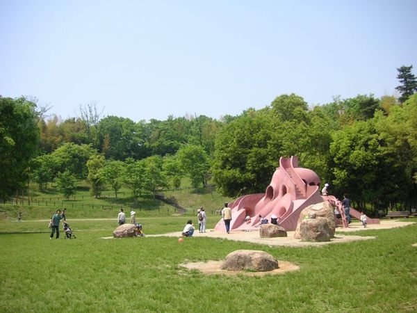 奈良市登美ヶ丘4丁目の公園画像