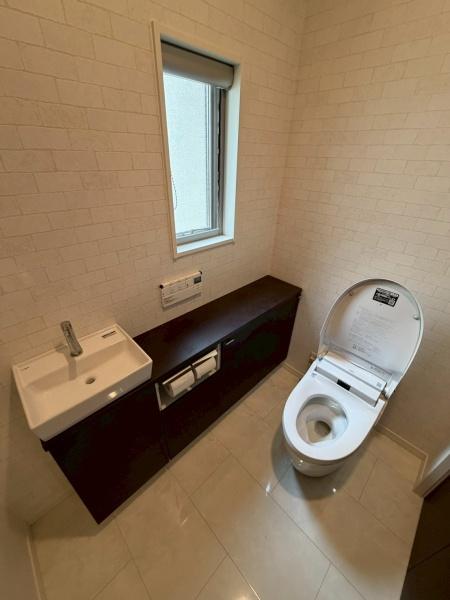 奈良市登美ヶ丘4丁目のトイレ画像