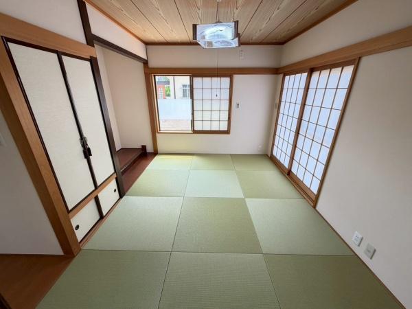 生駒市小明町　中古戸建の和室画像