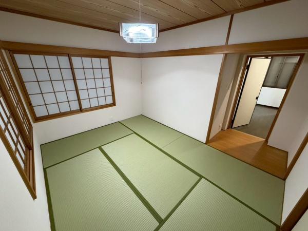 生駒市小明町　中古戸建の和室画像