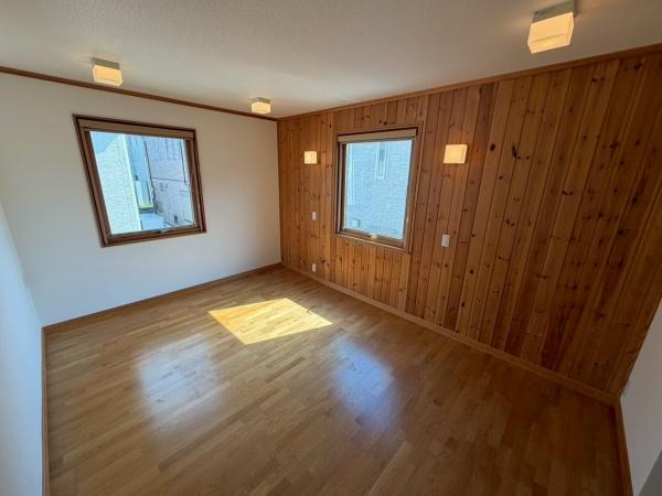中古住宅　木津川市梅美台の洋室画像