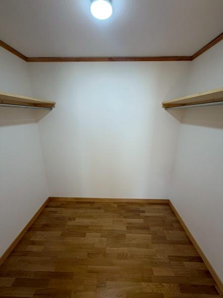 中古住宅　木津川市梅美台の収納画像