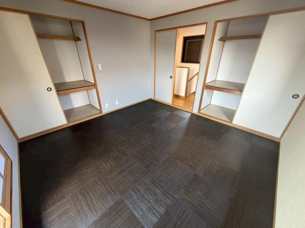 精華町光台7丁目　中古住宅の子供部屋画像