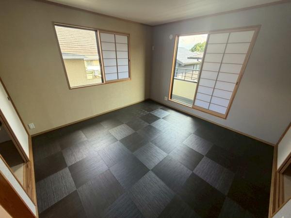 精華町光台7丁目　中古住宅の子供部屋画像