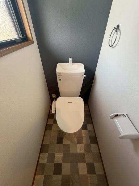 精華町光台7丁目　中古住宅のトイレ画像