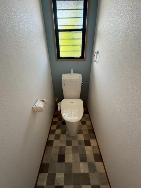 精華町光台7丁目　中古住宅のトイレ画像