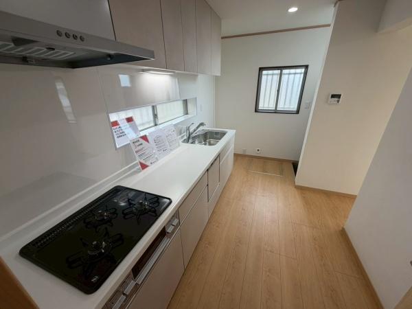 北葛城郡王寺 中古住宅のキッチン画像
