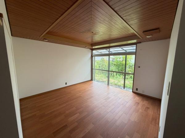 生駒市軽井沢 中古一戸建のリビング画像