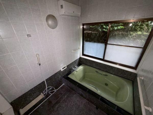 生駒市軽井沢 中古一戸建のバス画像