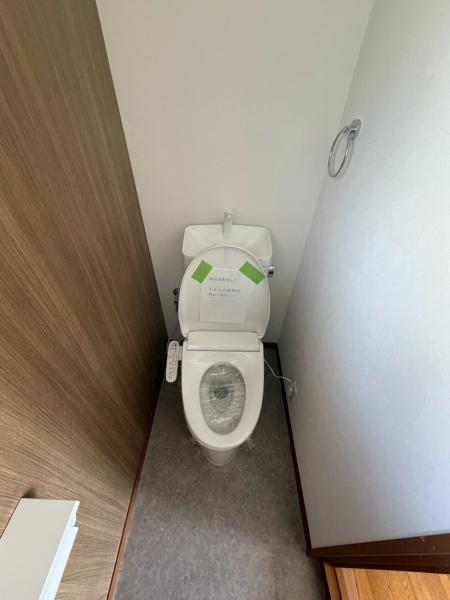 生駒市 喜里が丘 中古戸建のトイレ画像