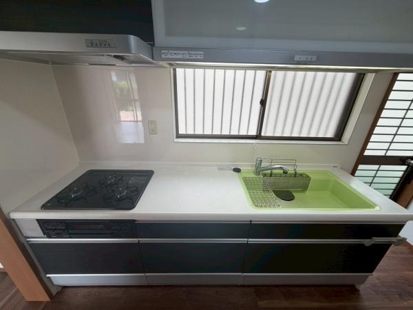 生駒市 喜里が丘 中古戸建のキッチン画像