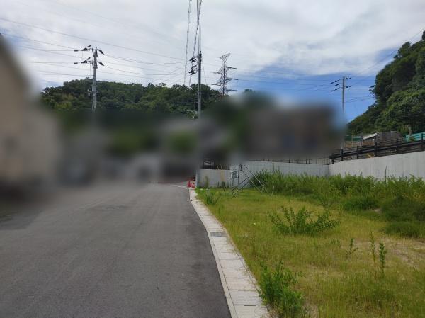 生駒郡三郷町立野北２丁目の土地の前面道路含む現地写真画像