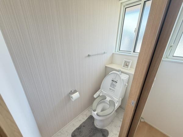生駒郡斑鳩町法隆寺南2丁目の中古一戸建のトイレ画像