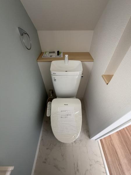 生駒郡斑鳩町龍田北2丁目の中古一戸建のトイレ画像