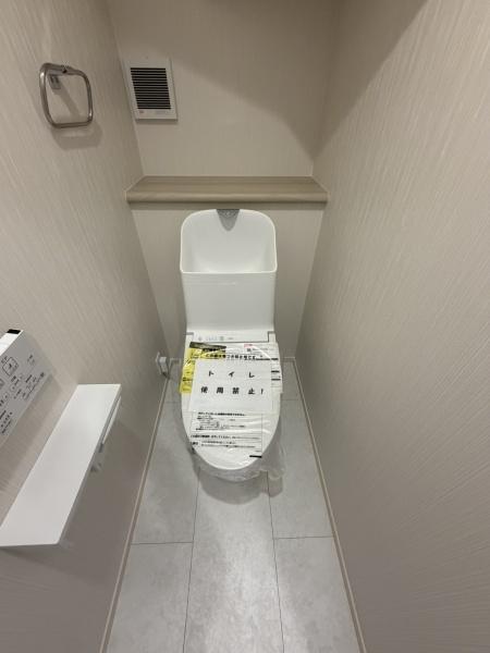 大和郡山市野垣内町の新築一戸建のトイレ画像