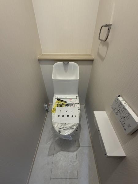 大和郡山市野垣内町の新築一戸建のトイレ画像