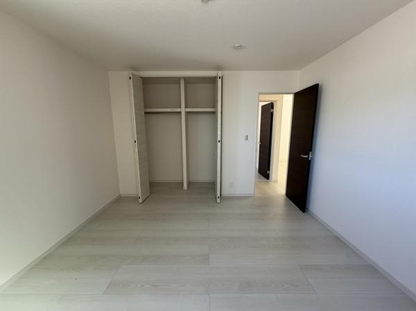 奈良市押熊町の新築一戸建の洋室画像