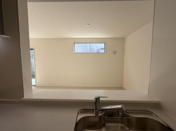 奈良市押熊町の新築一戸建のキッチン画像