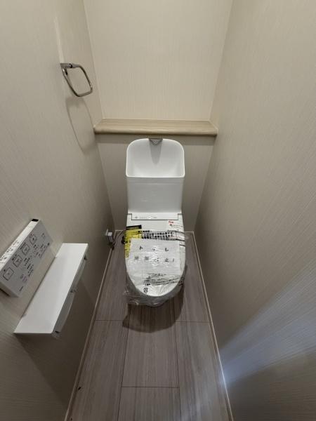 奈良市西大寺竜王町1丁目の新築一戸建のトイレ画像