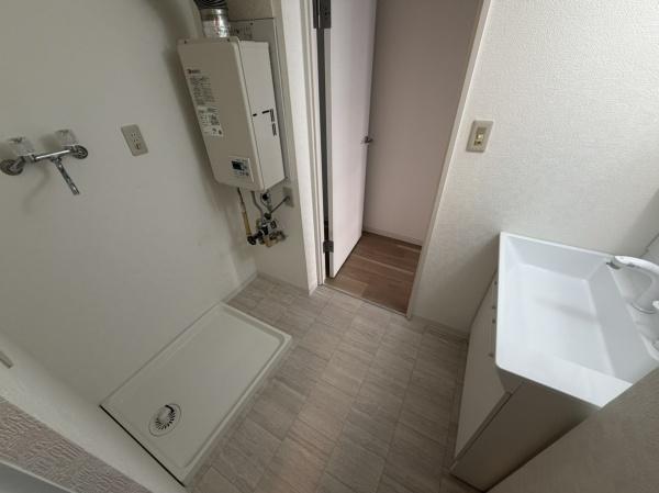 東急ドエル奈良パークビレジ6号棟402号室の洗面台・洗面所画像