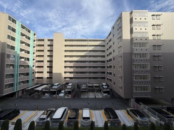 東急ドエル奈良パークビレジ6号棟402号室の現地からの眺望画像