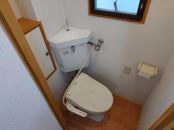 生駒市東生駒月見町のマンションのトイレ画像